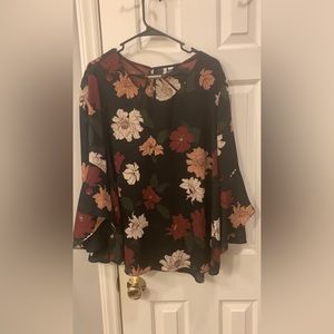 Brand - Est.1946
Size: 18/20